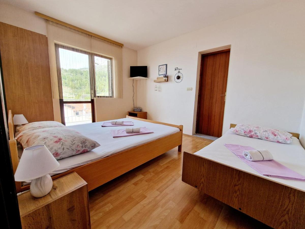 Apartments By The Sea Podaca, Makarska - 6874 Екстериор снимка